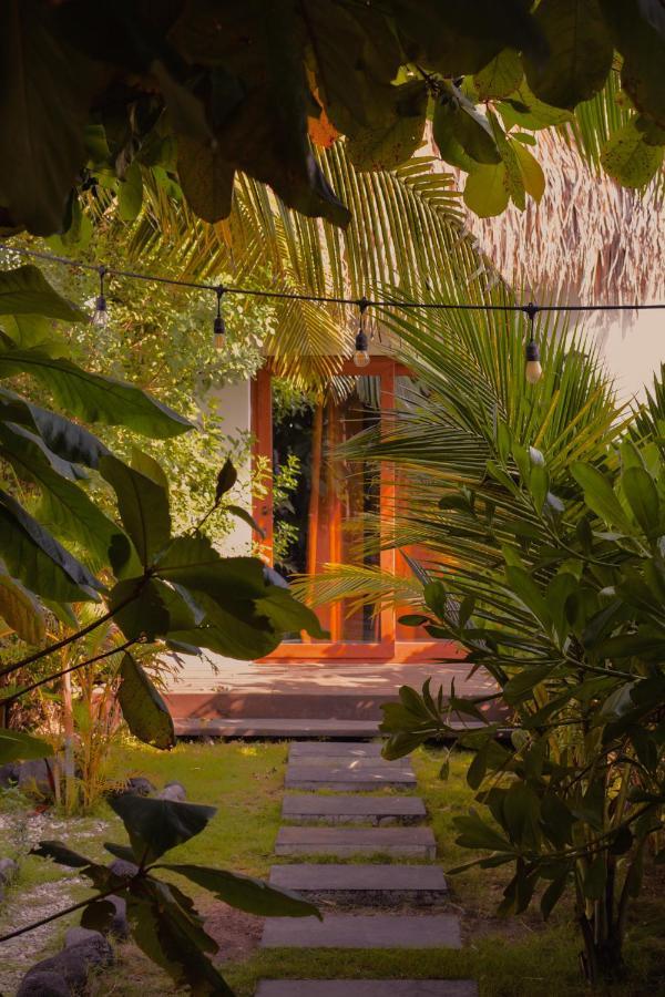 Zoah Surf Boutique Hotel, El Paredon El Paredon Buena Vista Exterior photo